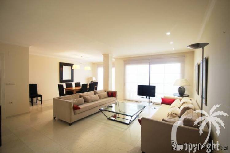 This seafront property is a perfect place to live.. - 3
