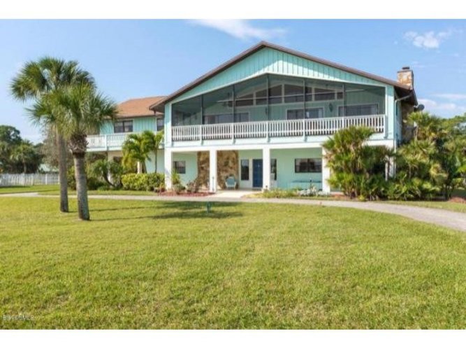 4 bedroom House For Sale: 2460 Rocky..