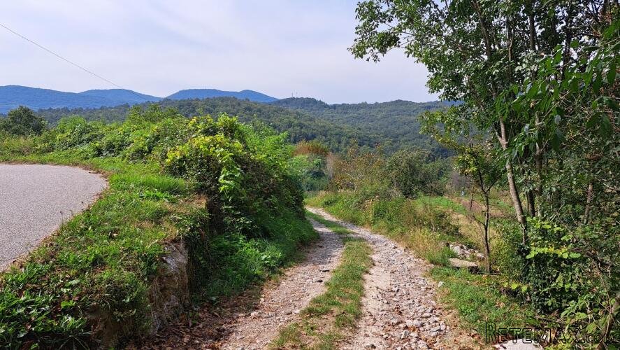 Okolica Pasjaka ,starina,ruševina,s okućnicom - 2