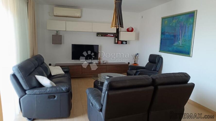 Novi Vinodolski, prekrasan stan 120 m2, bazen, parking, pril - 3