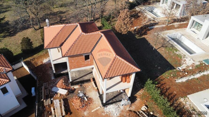 Istra, Kaštelir, kuća u roh bau fazi - 2