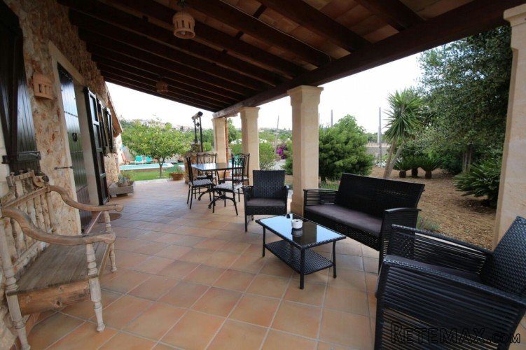 Three bedroom villa near Campanet, built in the traditional.. - 2