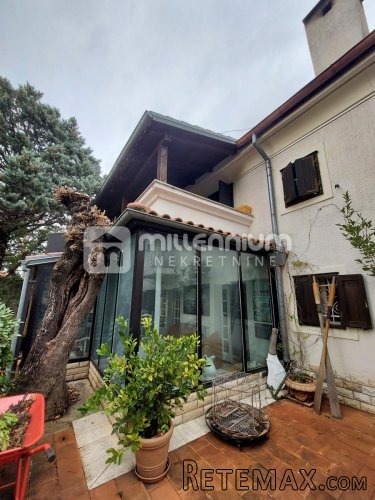 Kostrena, 220m2, autohtona primorska kuća