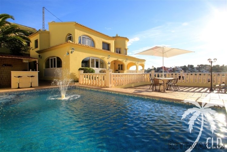 Large villa for sale in Benissa Costa. This substantial.. - 2