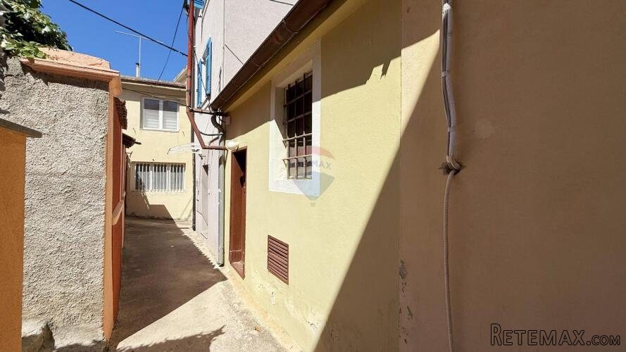 Mali Lošinj, Poslovni prostor u centru grada - 3