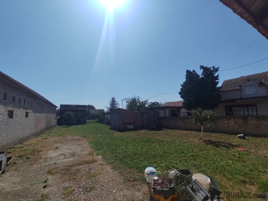 Prodajem kucu u Simanovcima - 9