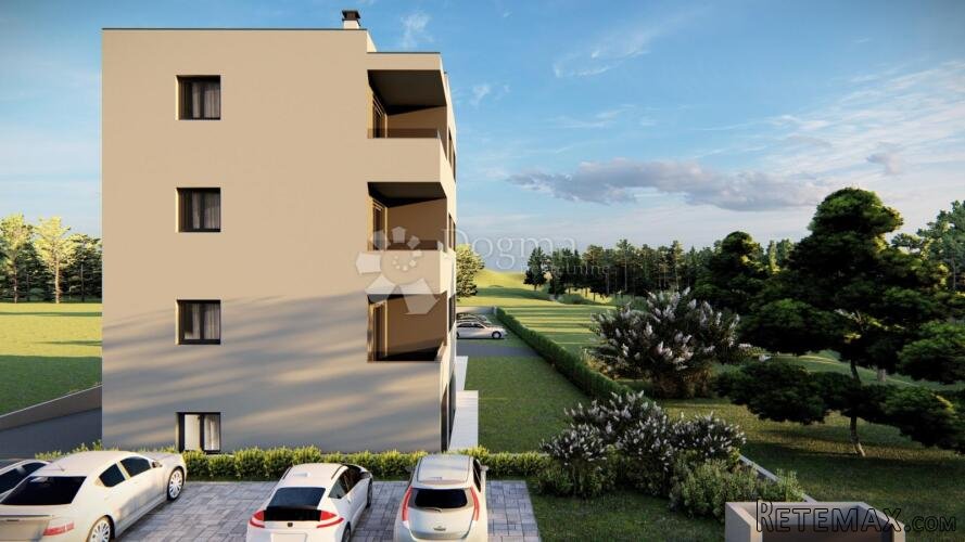 Poreč, okolica / 2 SP/ 2 parkinga u cijeni / LIFT