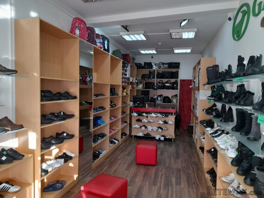 Lokal u strogom centru Surcina - 3