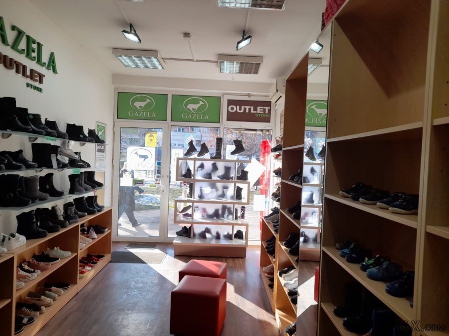 Lokal u strogom centru Surcina - 4