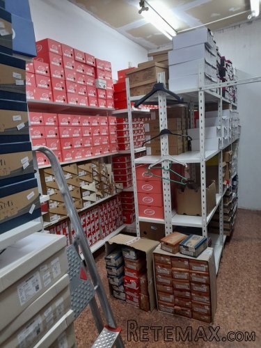 Lokal u strogom centru Surcina - 8