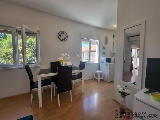 Kompletno renoviran apartman s balkonom nadomak mora - BARAR - 2