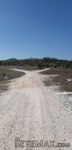 Prodaje se imanje na putu Niksic-Pluzine - 4