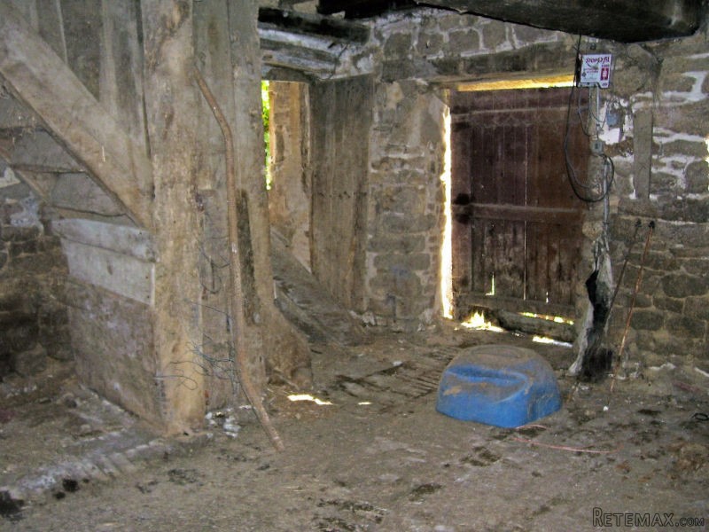 Stone House With Land And Barn To.. - 2