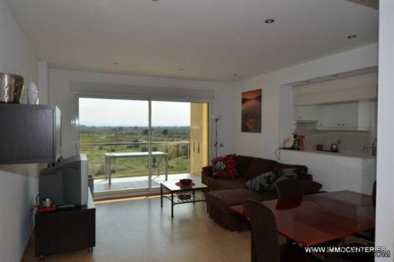 ROSES SANTA MARGARIDA: Luxury apartment..