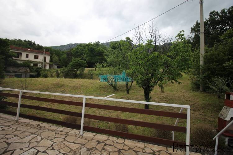BRIBIR - KUĆA S 4 STAMBENE JEDINICE - 11