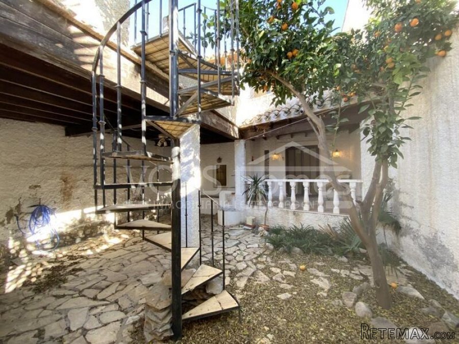 NEW & EXCLUSIVE TO VOSS HOMES - This is a fantastic quirky.. - 11