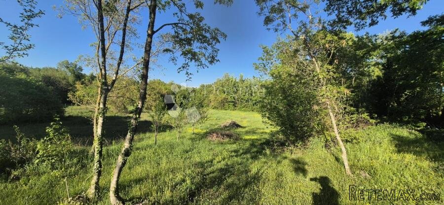 Kombinirano građevinsko 950 m2 +poljoprivredno zemljište 17 - 2