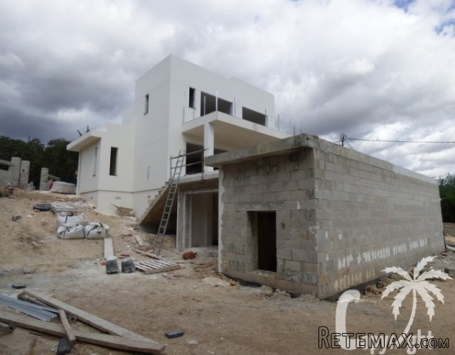 Modern Villa located within 15 minutes walking distance of.. - 2