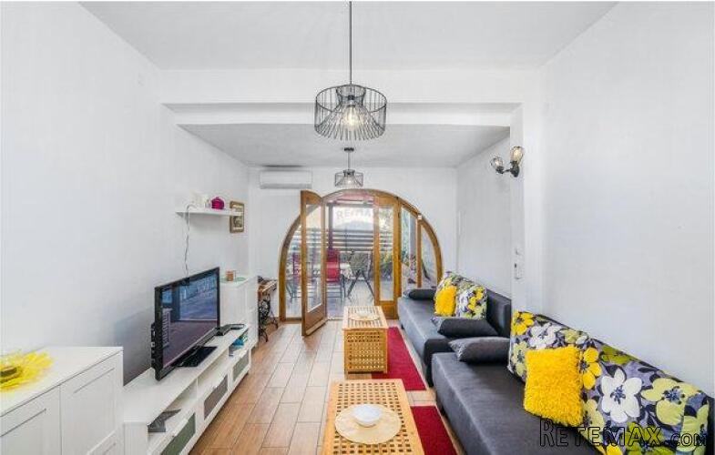 Krk - Pinezići, Krk, kamena kuća 150 m2 s bazenom i jacuzzij - 3