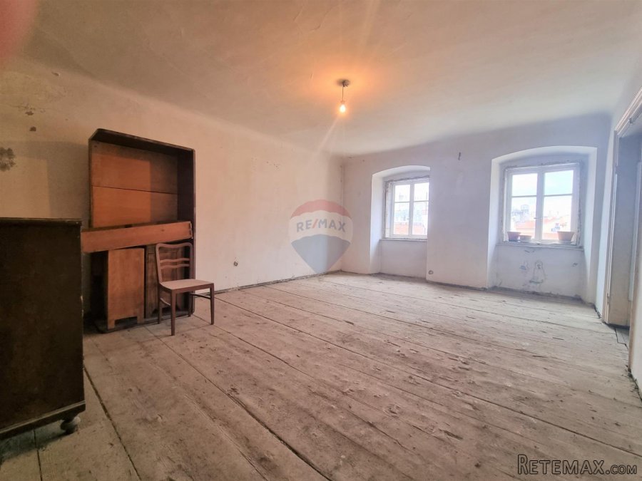 RIJEKA,CENTAR- stan 130 m2 za investiciju - 3