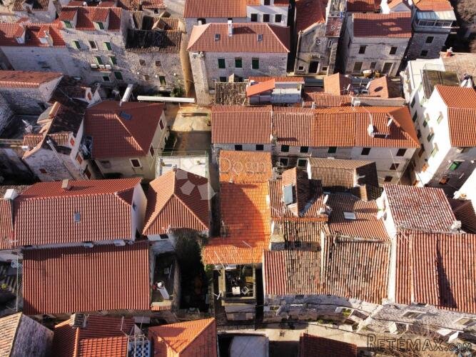 TROGIR- KUĆA U STAROJ JEZGRI GRADA - 3