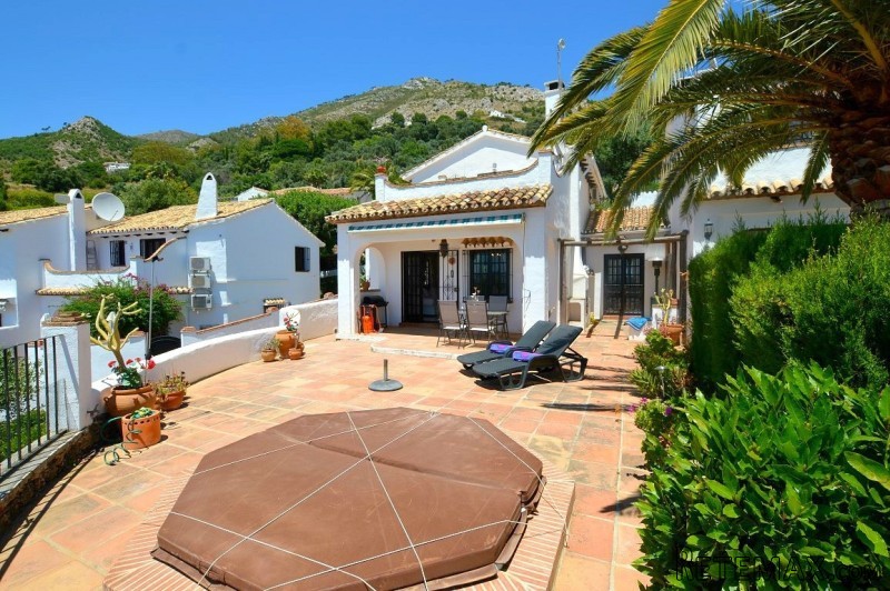 3 Bedrooms - Villa - Malaga - For Sale