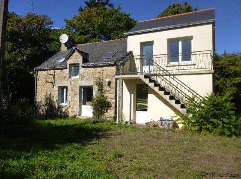 Detached traditional cottage, 100,700 €
