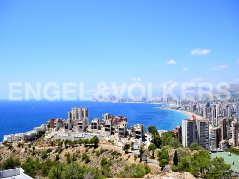New Modern Villa With Spectacular Views - 2