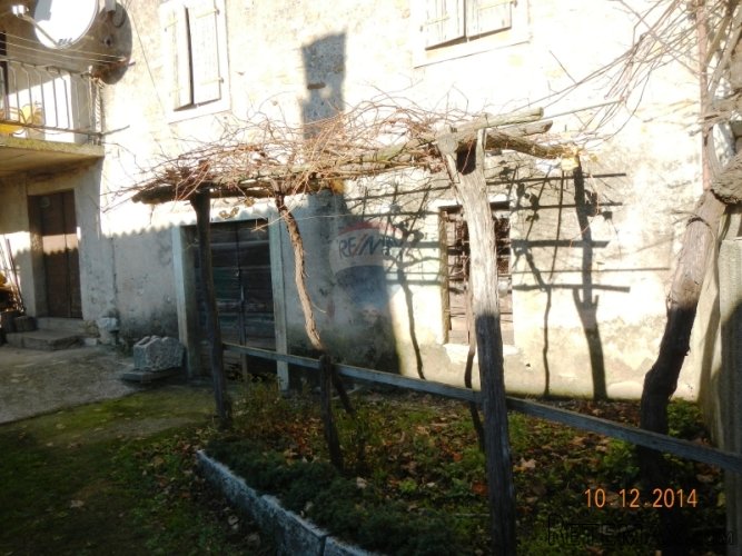 Motovun okolica, autohtona istarska kamena kuća - 4