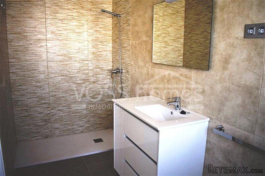 NEW LISTING FOR VOSS HOMES - A modern Countryside Villa of.. - 18