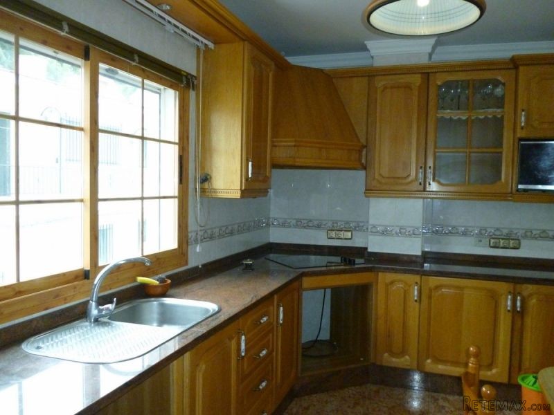 4 Bedrooms - Town House - Malaga - For.. - 2