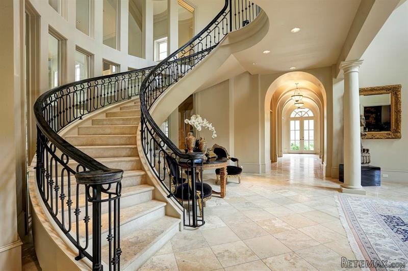 6 bedroom House For Sale: 16 E.. - 2