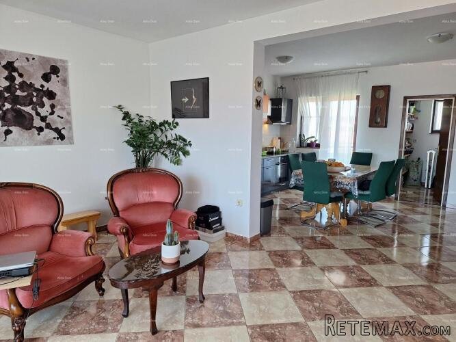 Kuća s velikim investicijskim potencijalom – Pula - 2