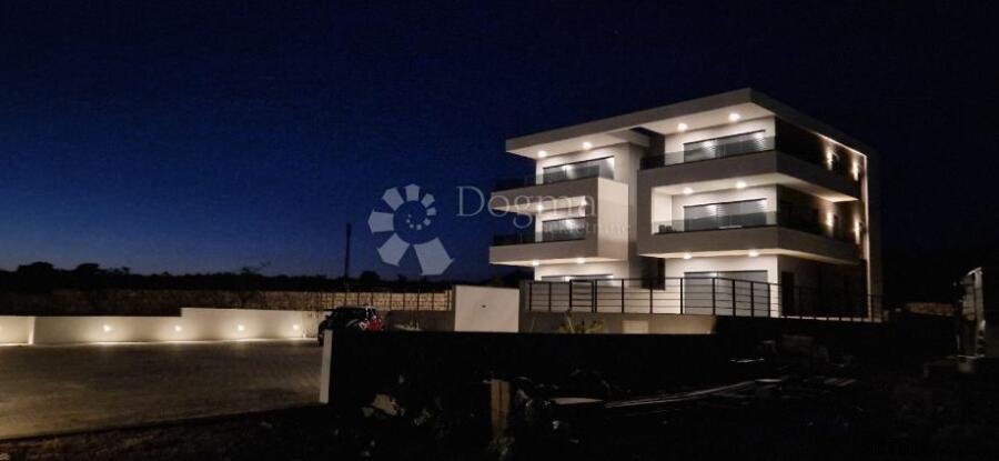 Prekrasan apartman sa panoramskim pogledom - 2