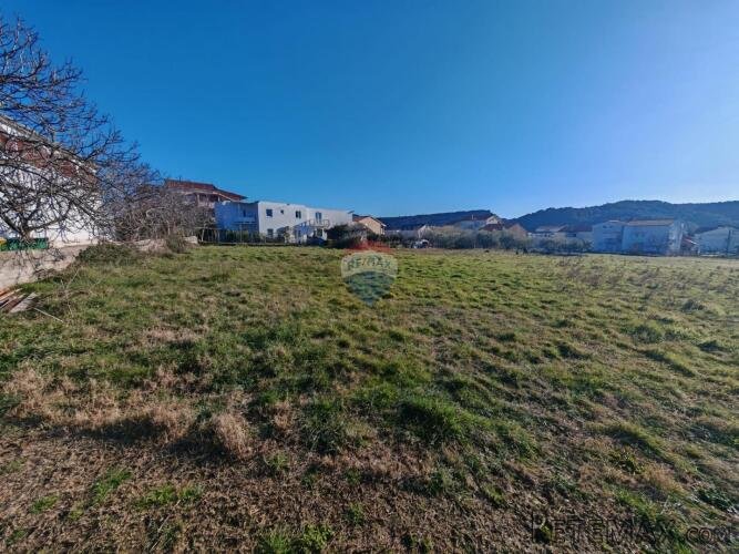Rab, Lopar- građevinsko zemljište u centru - 2