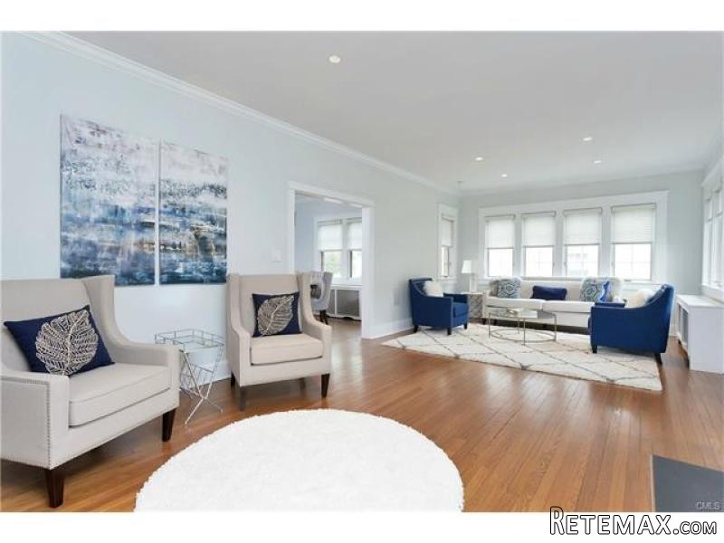 4 bedroom House For Sale: 5 EDGERTON.. - 2