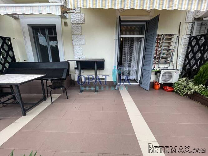 OPATIJA CENTAR - Garsonijera, velika terasa