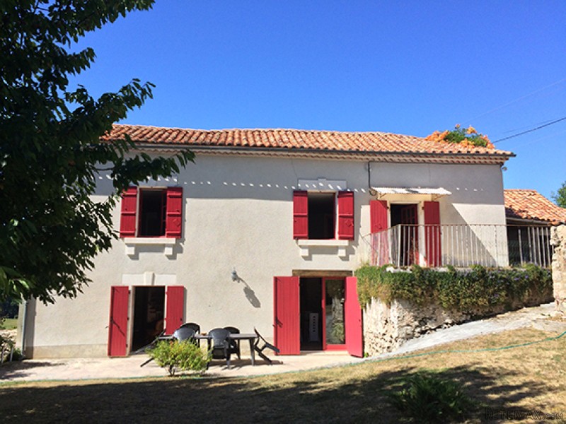 Beautiful Property On 6.624m2