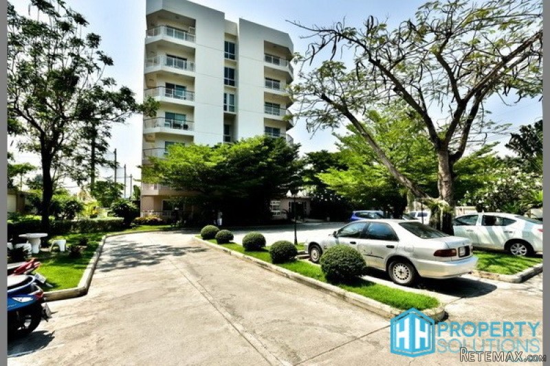 Good Quality 1 Bed Condo In Town Centre..
