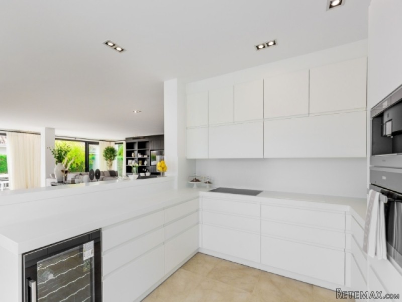 Stunning 4 Bedroom Villa For Sale In.. - 2