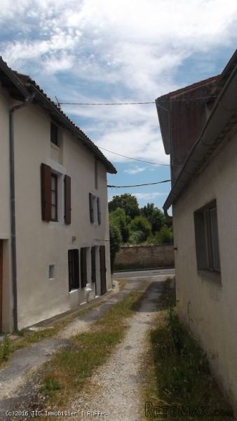 2/3 Bed Property In A Sought-After.. - 2