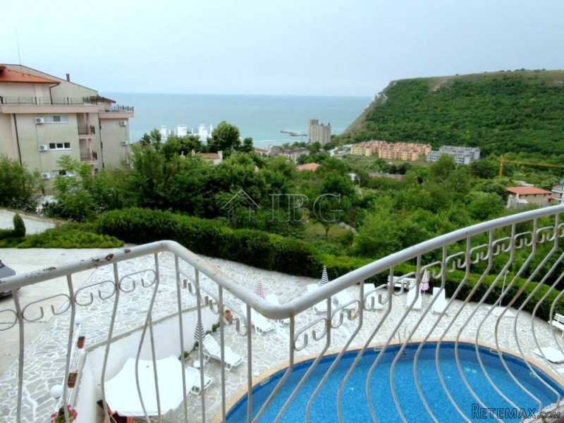 Furnished 1-bedroom apartment for sale..