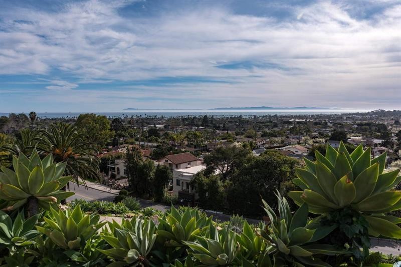 3 bedroom House For Sale: 430 Alameda..