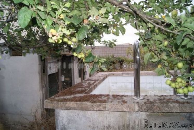 Plot of land of 136 m2 with newly built house of 32 m2.. - 3
