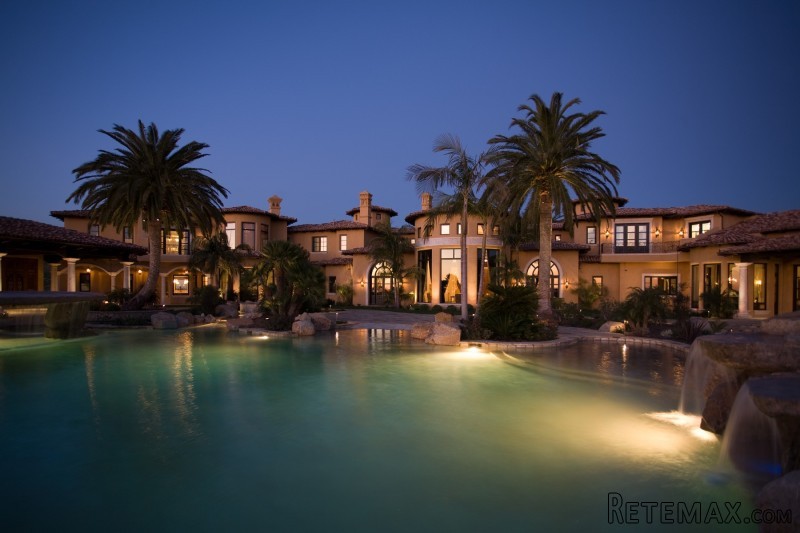 14385 Cypress Point