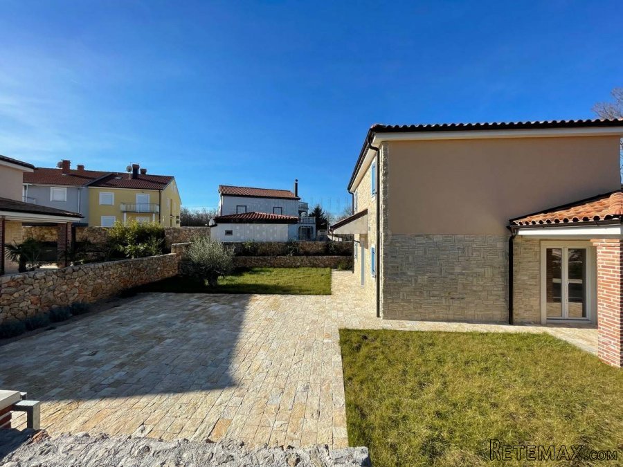 Šarmantna vila u okolici Malinske! - 7