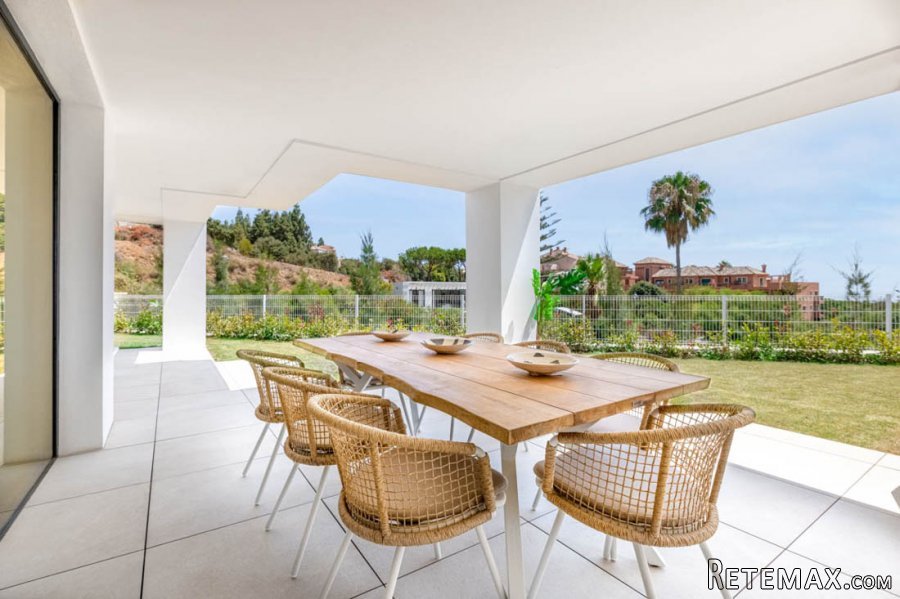 Apartamento de 4 dormitorios y 3 baños en un residencial..