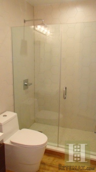 2 bedroom Apartment For Sale: 995.. - 2