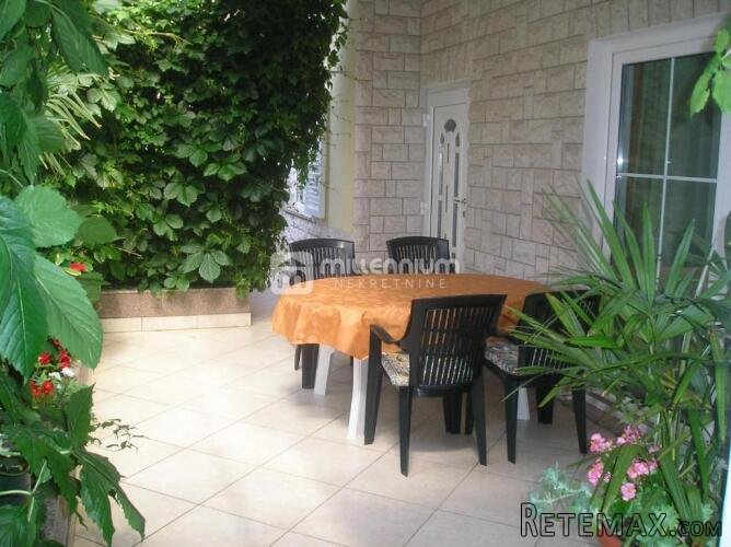 Crikvenica, 350m2, samostojeća kuća s 5 apartmana