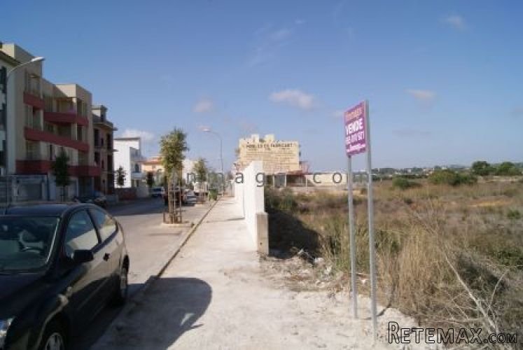 Ronda de L?Oest, Plots different urban surfaces. SURFACES:.. - 4